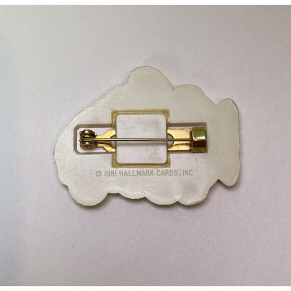 Vintage Santa Claus Pin Brooch Hallmark Cards Christmas 1981 Plastic Retro 80s - Picture 3 of 3